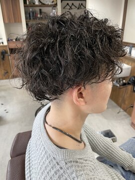 メンズバーバーフェリス(MEN’S BARBER Feliz) ツイストスパイラルパーマ