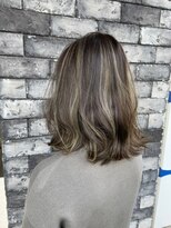 ライズ バイ レボ 柏店(RISE by REVO)&nbsp;大人かわいい/レイヤーロング/グレーベージュ/前髪パーマ/柏
