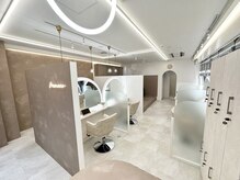 ネモネ バイ ミリー 梅田茶屋町(nemone by milly)の雰囲気（女性専用サロンで半個室空間♪梅田駅3分［梅田/茶屋町/顔周り］）