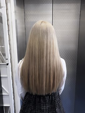 ホワイト 梅田(white) white beige