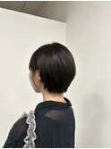 くびれショート × 30代こなれ感スタイル