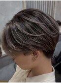 MEN’S HAIR/サーフカール/刈り上げセンターパート/ブリーチ