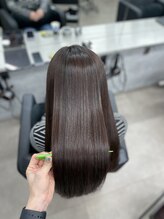 シンシア ドゥエ 新宿(CYNTHIA DUE) 【CYNTHIA/irisu】ココアベージュ /波巻きツイストスパイラル