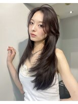 ヴェイン 渋谷(vain)&nbsp;レイヤーカット小顔似合わせ前髪ナチュラルワンカール美髪艶髪