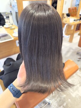 ジジ 宇都宮(Gigi) ダークアッシュ/似合わせカット/大人ガーリー/宇都宮/鶴田