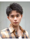 アップバングショートツーブロック