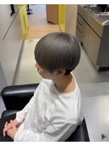 エイトヘアー(8 HAIR)&nbsp;マッシュショート　シルバーアッシュ