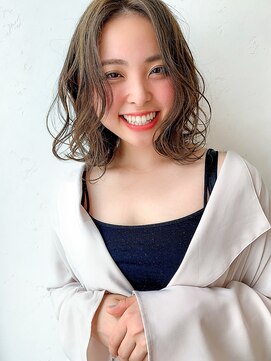 ラックスビーハカタ 福岡博多バスターミナル店(LUXBE HAKATA) ふわレディーカールプリカールミディ【LUXBE HAKATA】