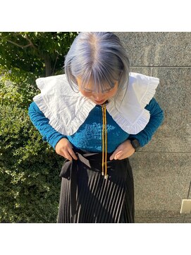 ムーム(Momb) ペールブルー