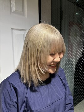 アーティ(aaty) ホワイトベージュ