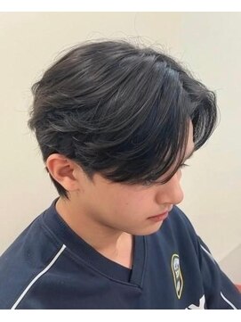 キングオブヘア バイ ノイズ 梅田茶屋町店(KING of hair by NOISM) センターパートマッシュウルフカットメンズ髪型スペインカール