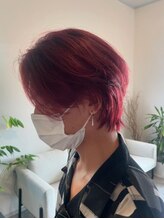 アンドアイズム(and.I'sm) ウルフカット×ワインレッドカラー