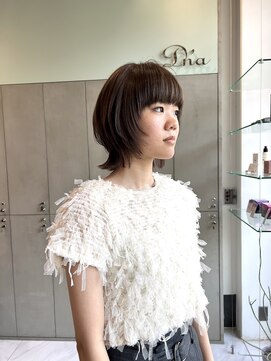 ディーナ(D'na) 【D'na×古屋】ミディアムウルフ×ナチュラルベージュ