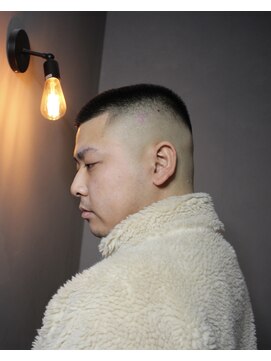 ユーゼンバーバーエアーストリームベース(YUZEN BARBER AIR STREAM BASE) バズカット