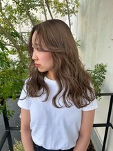メゾン ブランシェ(MAISON BLANCHE) ヘーゼルベージュカラー