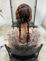 ケノミカ(KENOMIKA.) ツインアレンジ/あみおろしヘア/お呼ばれアレンジ/ヘアセット