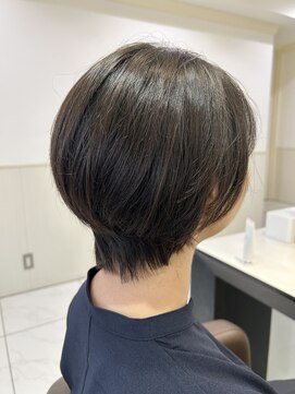アッシュ 青葉台店(Ash) ショートレイヤーカット
