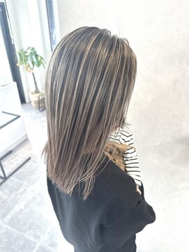 エル オオサカ 心斎橋店(L. OSAKA) バレイヤージュロブ_グレージュカラーボブウルフ_S52