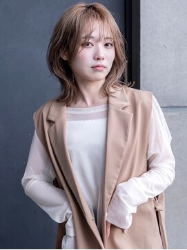 スリーランド(THREELAND) ミディアム、レイヤーカット(堀)