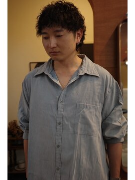 エディ(Edy) メンズ波巻きスパイラルパーマケアパーマ眉毛カット外国人風