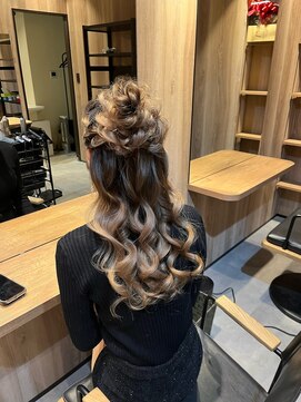 ソルビア ヘアセット(solvia) ハーフアップお団子