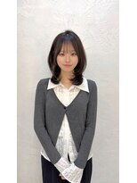 アナ ラーナ(Anna Lanna)&nbsp;柔らか質感の韓国風ミディアムレイヤー