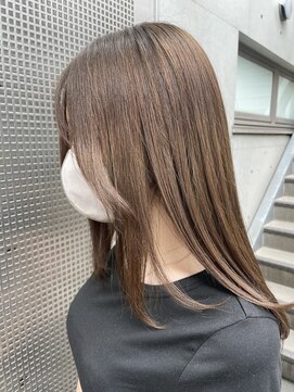ディジョン(Dijon) 韓国顔まわりレイヤーカットグレージュオリーブベージュブラウン
