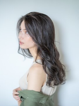 リアン(Lien) 柔らかロングヘア