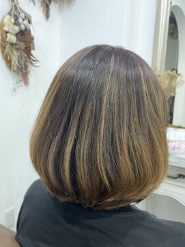 リロ(Lilo) ハイライトボブ