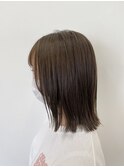 ミディアム切りっぱなしボブ