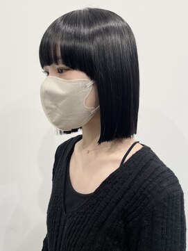 ココ 本八幡(KOKO) 黒髪クラゲヘアーオリーブグレー小顔ココアベージュ丸型卵型ボブ