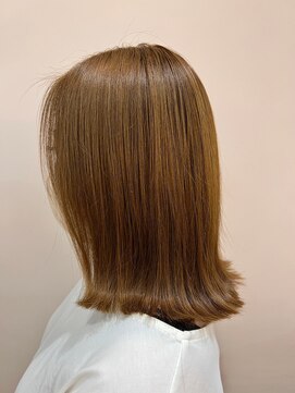 イーストハムヘッドショップ(EAST HAM head shop) 外ハネミディアム/艶髪ブラウン