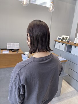 エマピボット 中川本店(EMA PIVOT) 切りっぱなしボブ