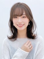韓国風顔周りレイヤーカットサイドバングロング艶感