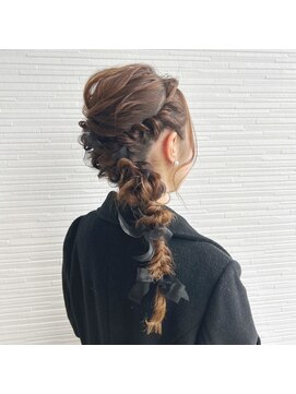 アパートメントヘアー 編みおろしゆるふわアレンジ（ヘアセット/ヘアアレンジ）