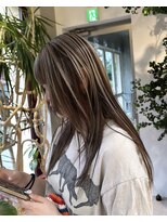 ヲタク(wotaku.)&nbsp;アンブレラカラーインナーカラーデザインカラーブリーチ透明感