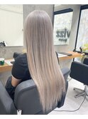 ホワイトベージュ/シルバーアッシュ/シールエクステ/北谷/派手髪