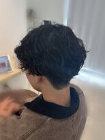 ソソ(soso.)&nbsp;MEN’S HAIR/スパイラルパーマ/センターパート/木更津