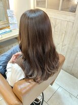 エイミーバイアフロート(amie  by afloat)&nbsp;柔らかなブラウンベージュに流れる前髪☆