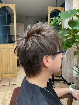 シアン(CYAN) グレージュショート