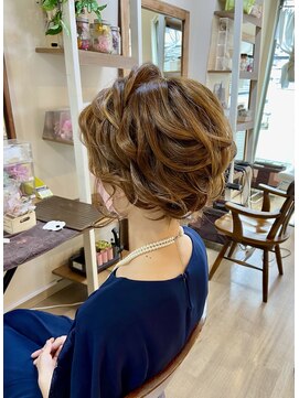 ロカット サロン(Roquat Salon) ボブアップアレンジ【ヘアセット　浴衣/立川/浴衣/国分寺】