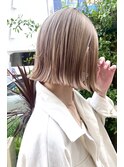 【ARTE】表参道/青山　ミルクティーベージュ/切りっぱなしボブ
