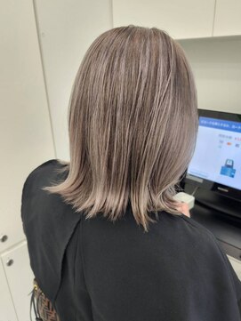 エニフォーイーストハム(Eni for eastham) ブリーチカラー/ミルクティーグレージュ