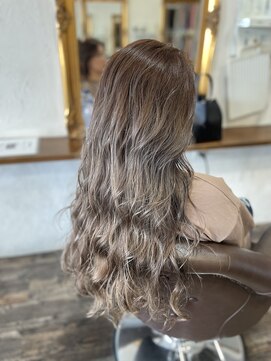 フリーク 石岡店(FREAK) ベージュ系カラー