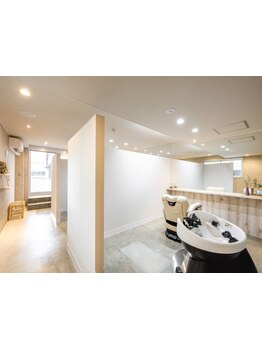HOT PEPPER Beauty AWARD 2025 ベストサロン部門 注目サロン選出!2席のみの個室完備でプライベート空間◎