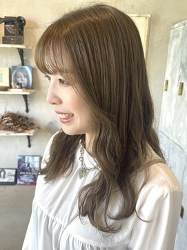 カムジーヘッド(COMEGHEAD) 上乃裏ダブルカラーショートボブルーツカラーハイライトブリーチ