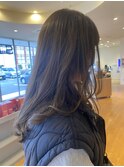 柔らかいロングヘア