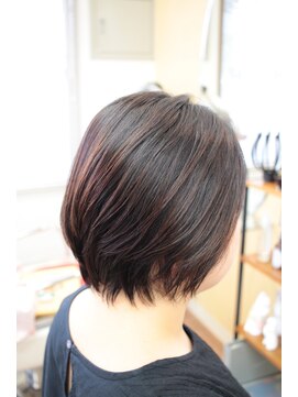 ヘアーノッキン(hair knock’n) 自然な丸みのショート（縮毛矯正バージョン）