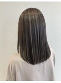 ストレート×グレージュハイライト