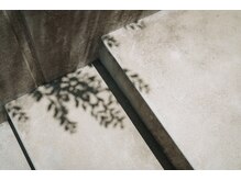 ロッティ(lotti)の雰囲気(夏休みも終わり一息ついて暗髪・艶髪・ヘッドスパでチャージ)